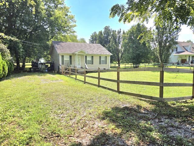 House for sale in Roaring Spring, Cadiz