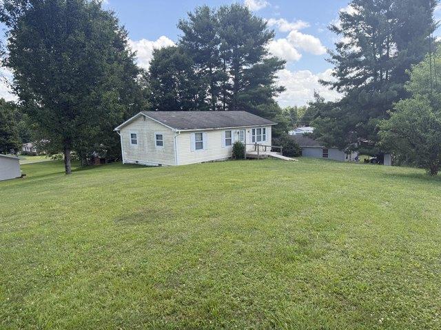 House for sale in Craigsville, West Virginia
