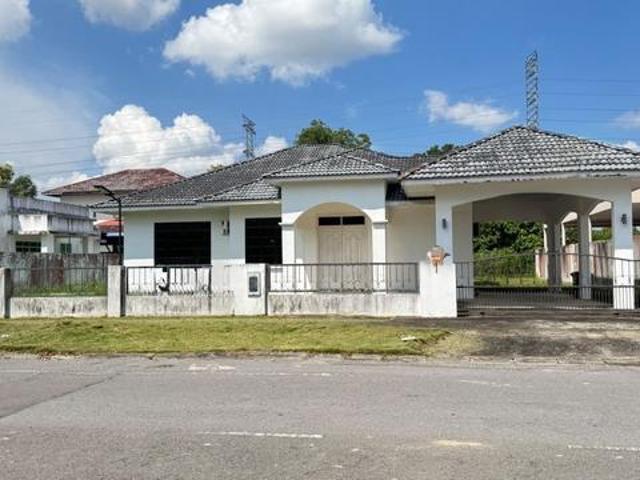 Bungalow for sale in Long Miri, Sarawak