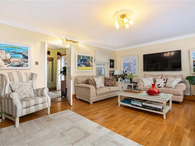 Detached House for sale in Dun Laoghaire, North Tipperary