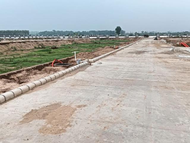 Land for sale in Hariana