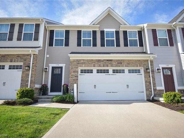 Townhouse for sale in Medina, Ohio