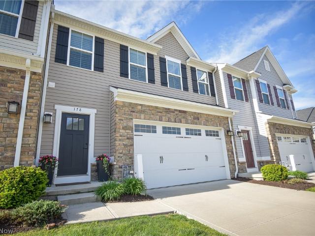 Townhouse for sale in Medina, Ohio