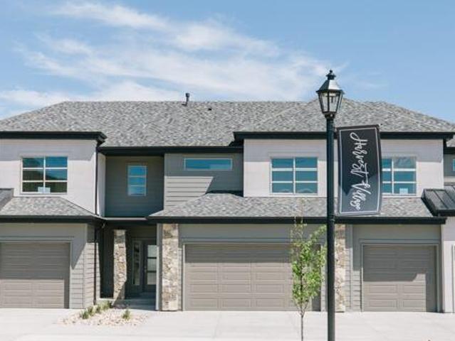 Townhouse for sale in Saratoga Springs
