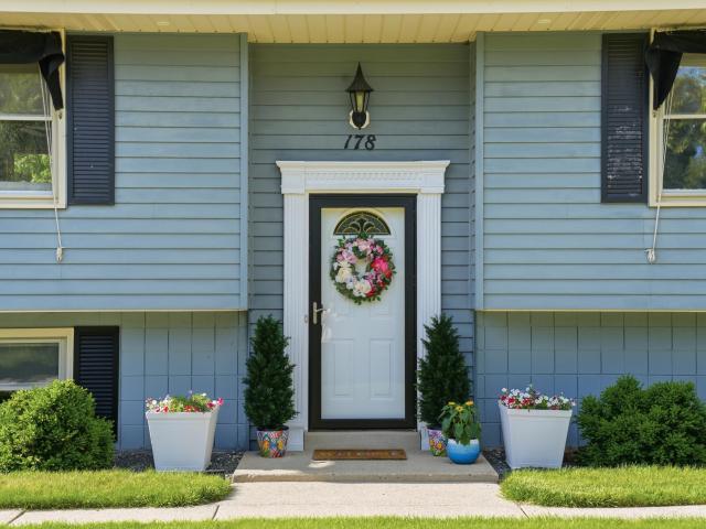 Condo for sale in Wales, Wisconsin