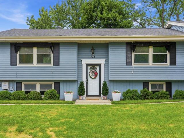 Condo for sale in Wales, Wisconsin