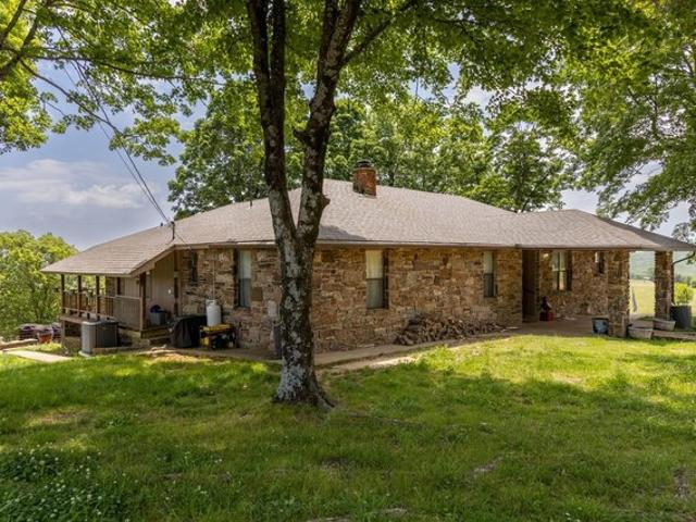 Farm for sale in Ark