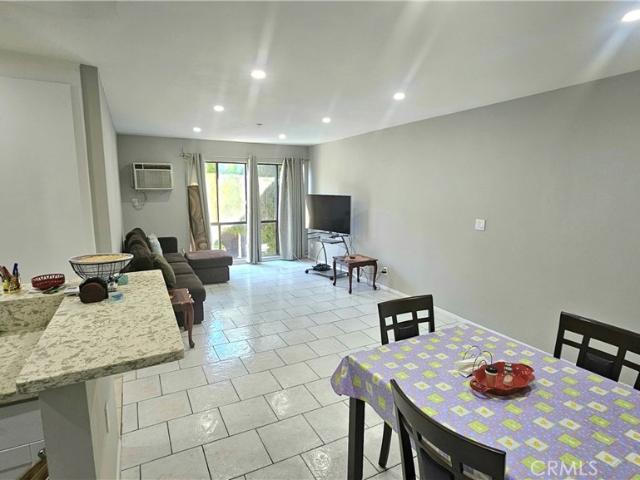 Condo for sale in Reseda, Canoga Park