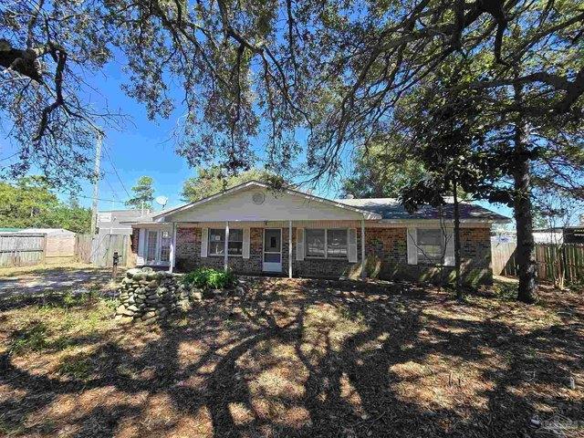 House for sale in Gulf Breeze, Santa Rosa County