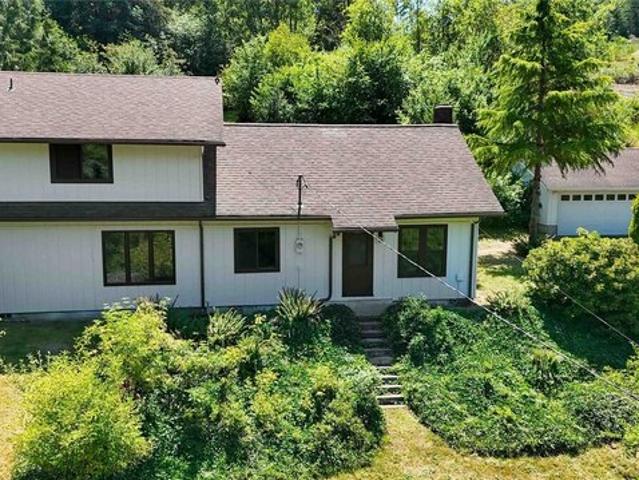 House for sale in Centralia, Lewis County