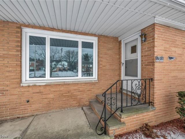 House for sale in Lomond, Shaker Heights
