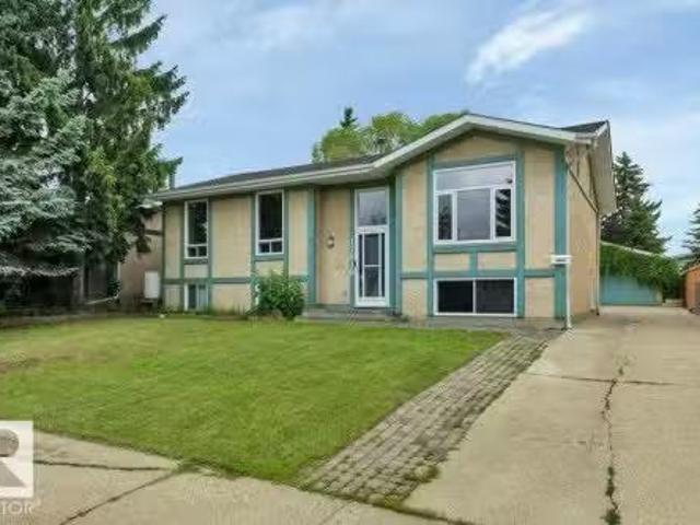 House for sale in Wedgewood, Alberta