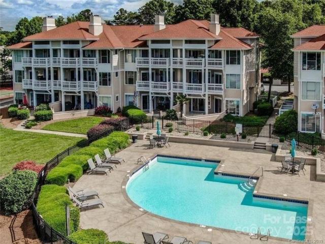 Condo for rent in Cornelius