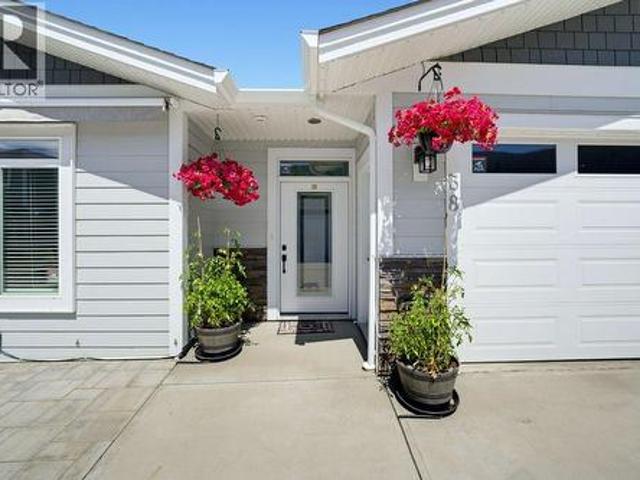 House for sale in Salmon Arm, British Columbia