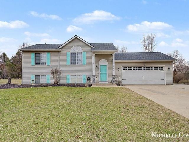 House for sale in Allegan, Michigan