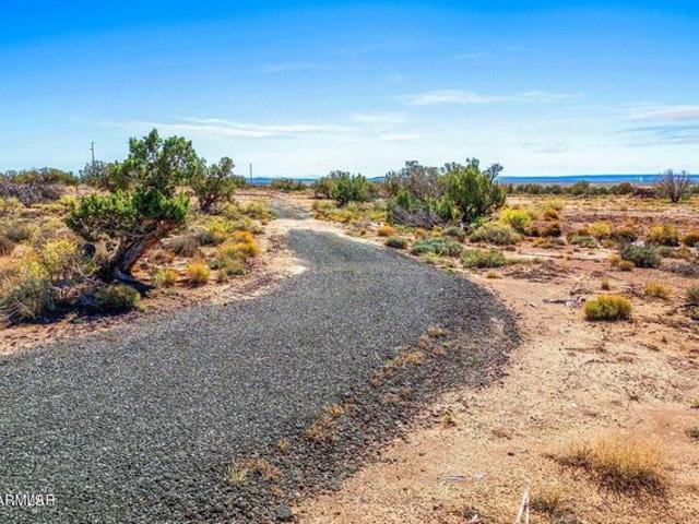 Land for sale in Navajo, Arizona