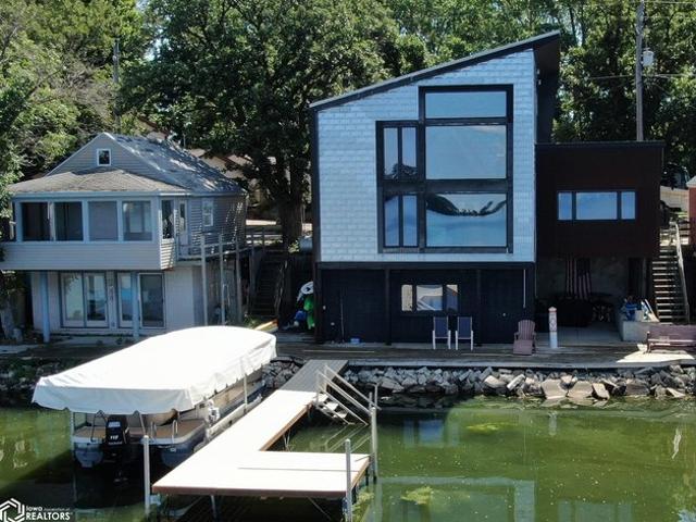 House for sale in Clarion, Iowa