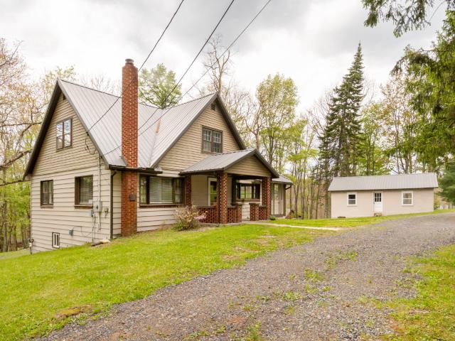 House for sale in Garrett, Maryland