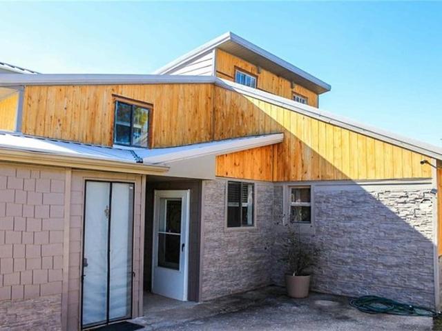 House for sale in Harrison, Boone County