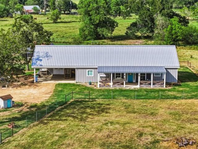 House for sale in Sealy, Austin County