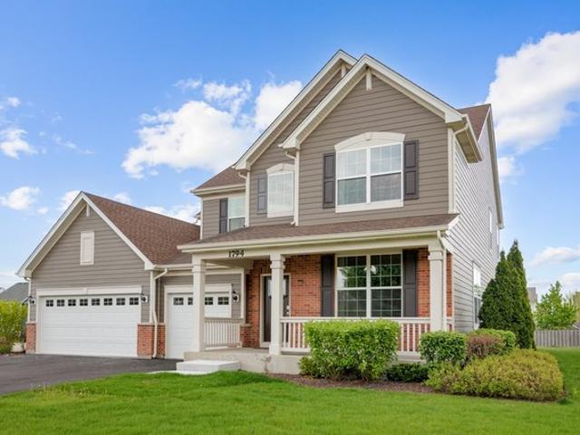 House for sale in Elgin, Illinois