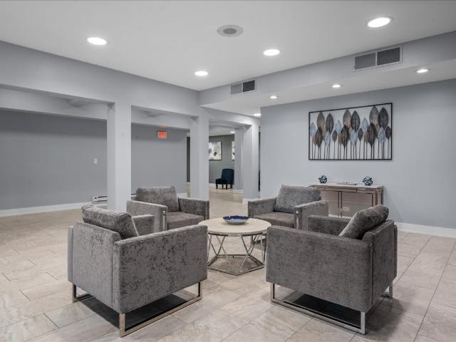 Condo for sale in Highland Park, Illinois