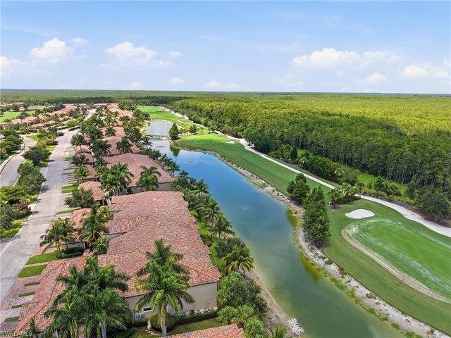 Condo for sale in Bonita Springs, Florida