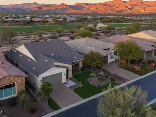 House for sale in Avondale