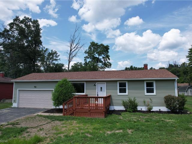 House for sale in Lake Milton, Ohio