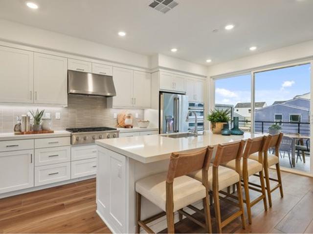 Townhouse for sale in Fullerton, California