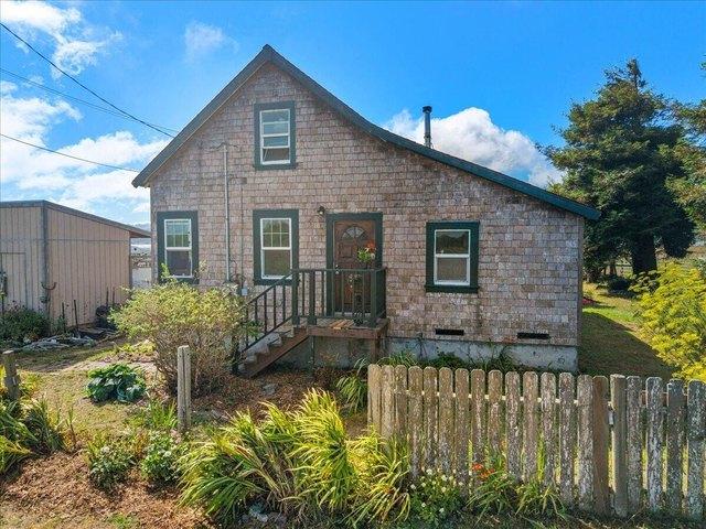 House for sale in Humboldt, California