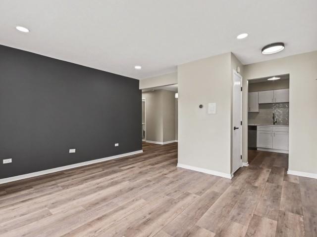Condo for sale in Country Club Hills, Illinois