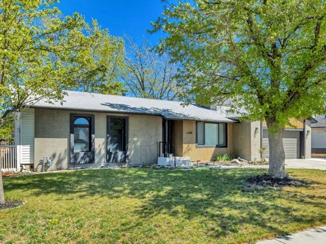 House for sale in Sandy, Utah