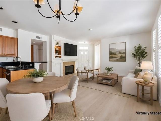 Condo for sale in Canyon Country, California