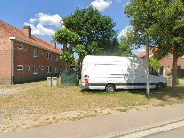 Bureau vente à Genk, Limburg