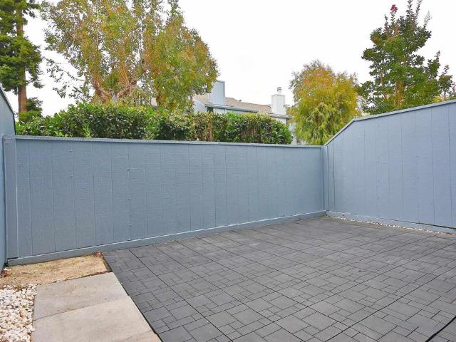 Townhouse for sale in Hayward, California