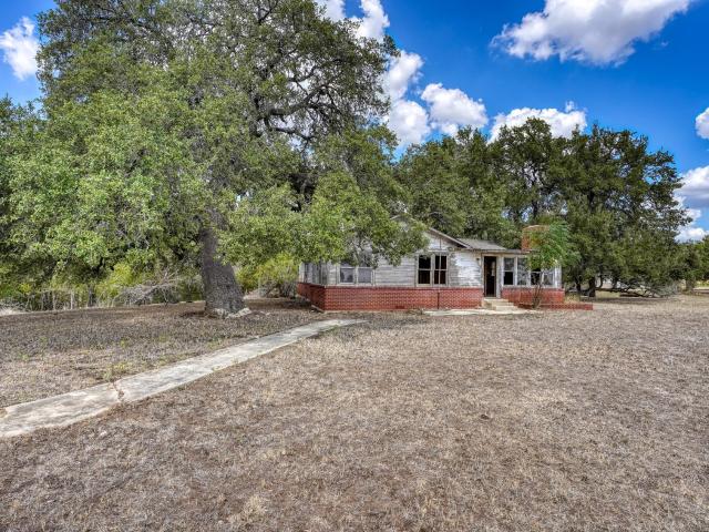 Ranch for sale in Luling, Texas