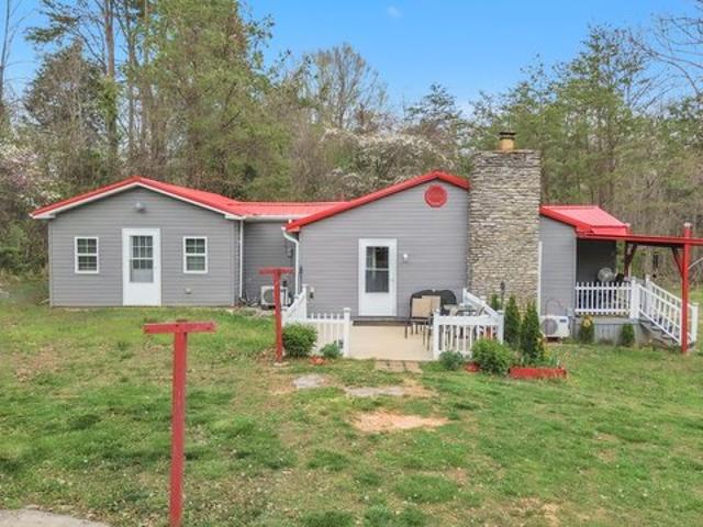 House for sale in Bronston, Kentucky