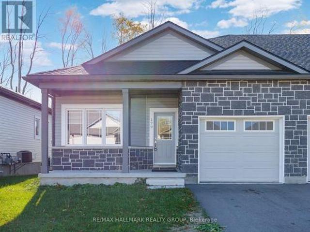 House for sale in Brockville, Ontario