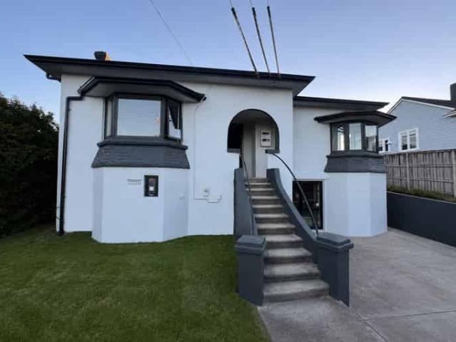House for rent in Owhata, Oroua County