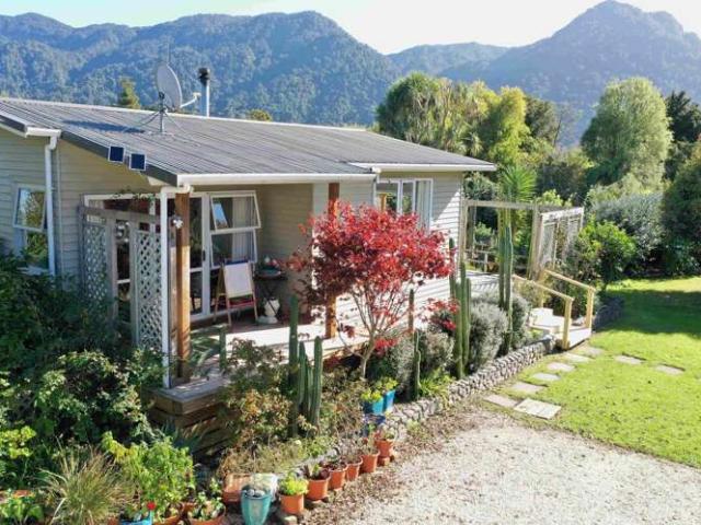 House for sale in Collingwood, Tasman