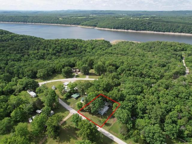 House for sale in Cedarcreek, Missouri