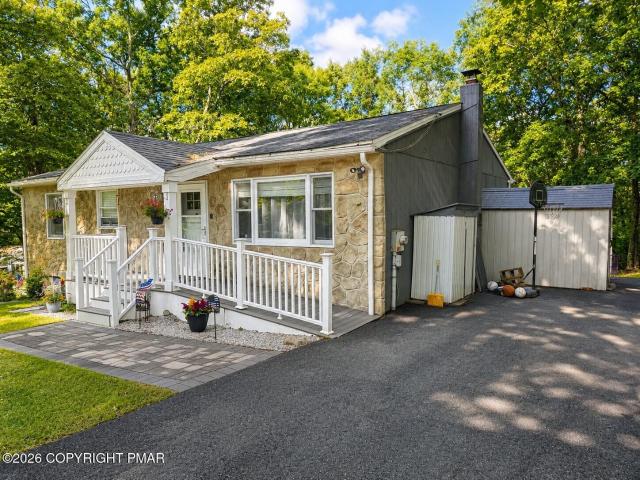House for sale in Gilbert, Pennsylvania