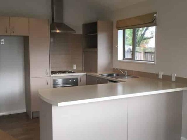 Apartment for rent in Edgeware, Canterbury