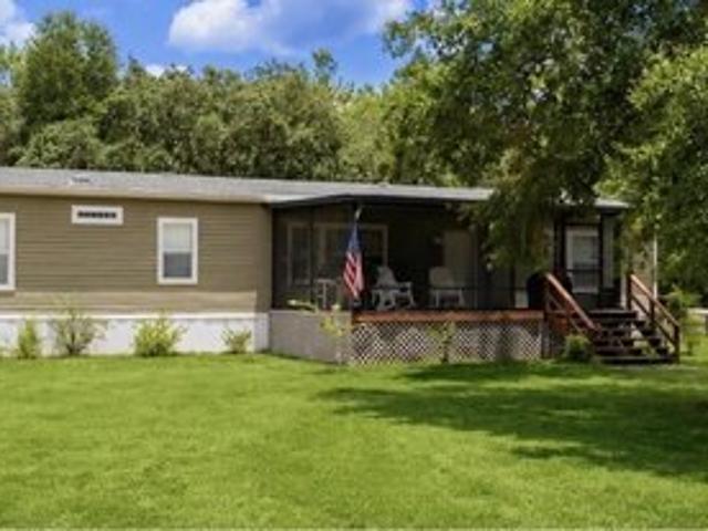 House for sale in Pomona Park, Florida