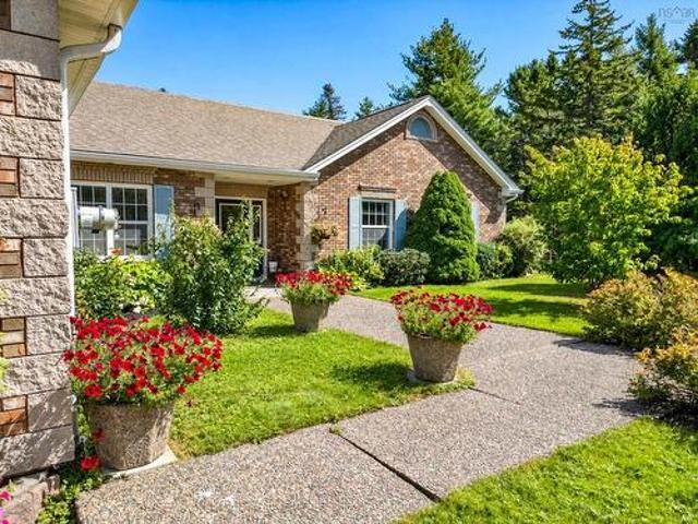 House for sale in Montague Estates, Lake Loon