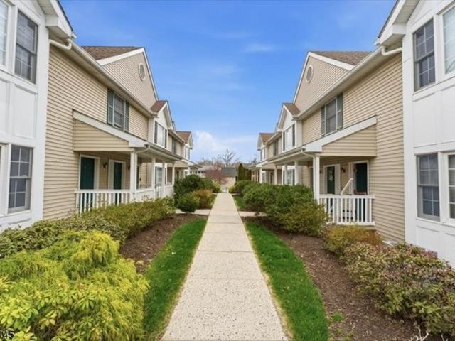 Condo for sale in Caldwell, New Jersey