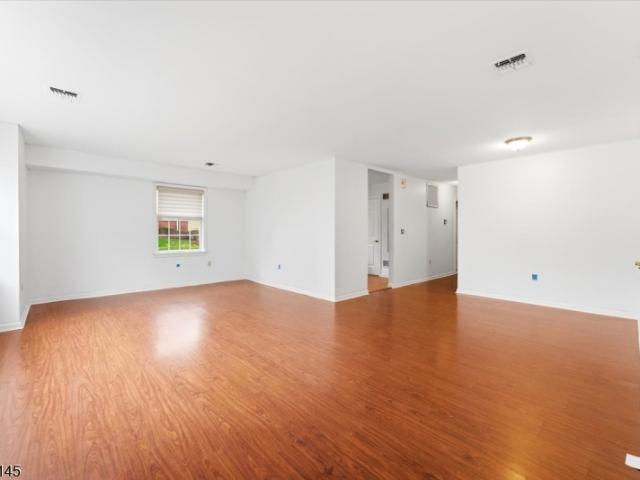 Townhouse for sale in Essex Fells, New Jersey