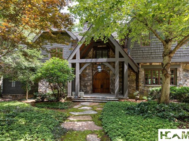 House for sale in Highlands, North Carolina
