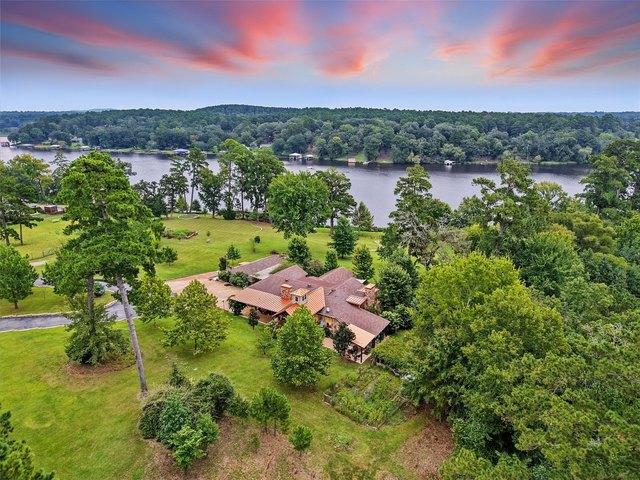House for sale in Gladewater, Texas